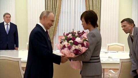 「安倍元首相は素晴らしい政治家だった」安倍昭恵さんとプーチン大統領がロシア・モスクワで面会