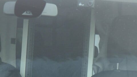コカイン“3キロ”　スーツケースふた部分に隠し密輸か　フィンランド国籍の女逮捕　「中身は別れた元彼のもの」税関職員が調べ発覚