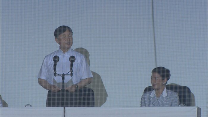 第100回記念大会で甲子園でおことばを述べられる陛下 2018年8月