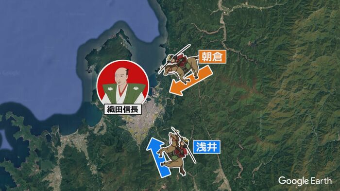 挟み撃ちになった信長軍