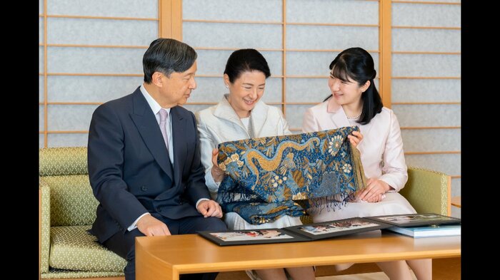 宮内庁提供