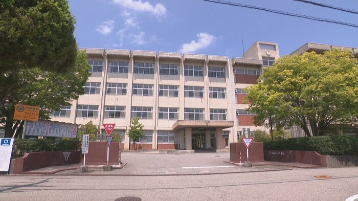 高岡商業高校