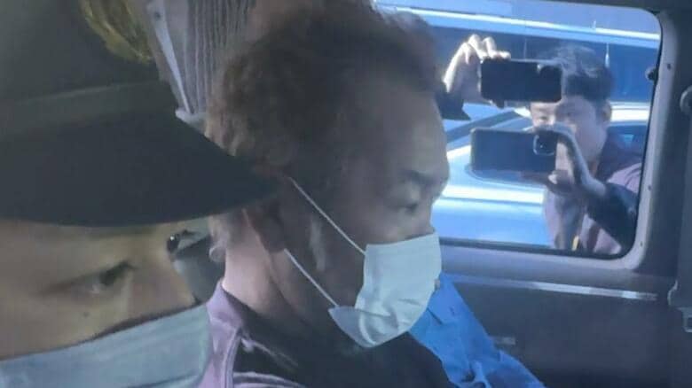 「アルコールが残っている状態で運転」関越自動車道2人死亡事故で逮捕の男（52）が送検　埼玉・上里町｜FNNプライムオンライン