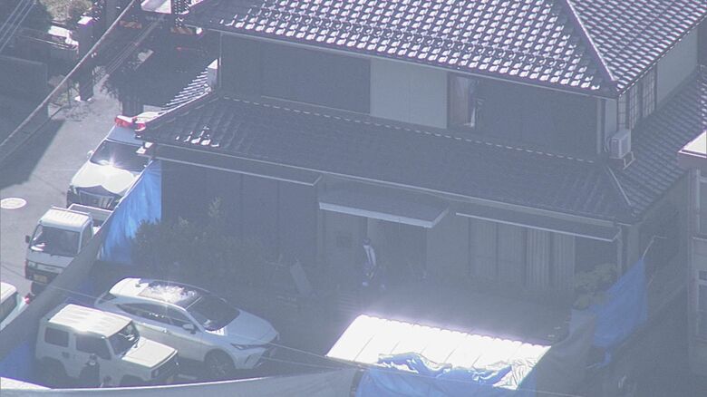 「特殊事件係」が突入した平原容疑者の自宅（北九州市小倉南区）
