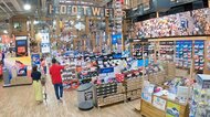 「人をダメにするイス」、本格「熱燗セット」…コロナ禍のスポーツ用品店の意外な売れ筋とは【静岡発】