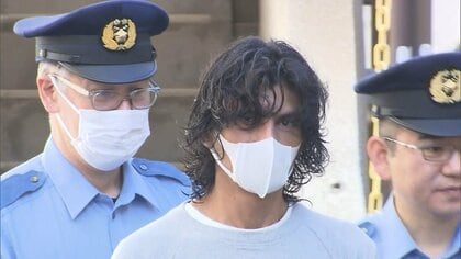 果物ナイフだけでなく包丁など複数の刃物所持か　自称・コロンビア国籍の男を送検　千葉・JR馬橋駅周辺で3人切りつけられ負傷