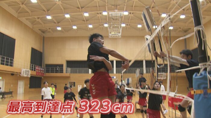 オポジット・高林愛世選手（1年）