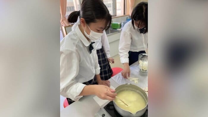 KYKを作る様子