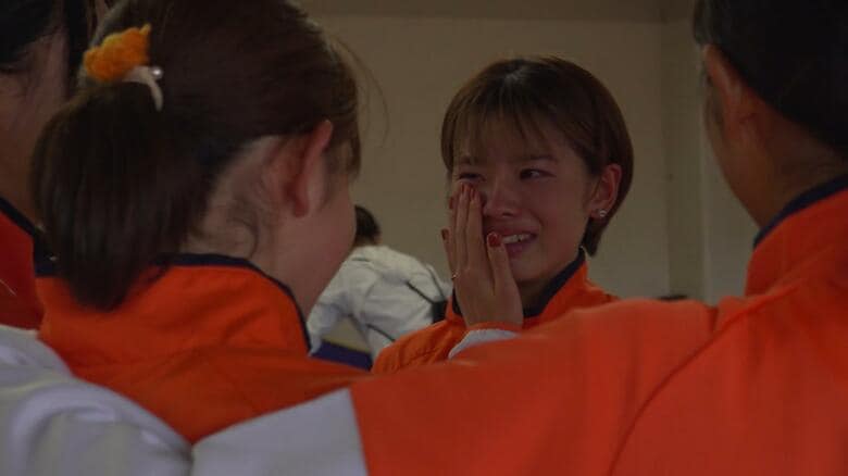 悔しい結果に涙を流す不破聖衣来