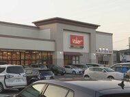 菓子とパンを1つずつ…スーパーで万引きし取り押さえようとした72歳の女性警備員にケガさせ逃走か 53歳男を逮捕