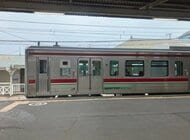 多度津駅のホームで駅利用客のクマ撃退用スプレー噴射　８人程度が目や唇の痛み訴える　列車に遅れ【香川】