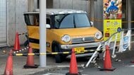 車が2人はねる　1人意識不明の重体　長崎・図書館の敷地内で