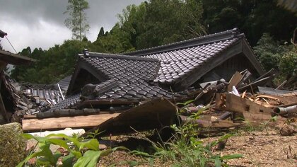 「妻が死んだと思った」 裏の斜面が崩れ自宅が倒壊 先が見えない避難生活 続く“寝られない毎日”