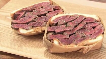 お肉ぎゅうぎゅう！グルメ＆絶景の宝庫“余市町”「肉グルメ」3選 BIGな「ステーキサンド」が話題！【北海道発】