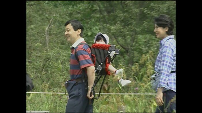 平成14年(2002年)沼ッ原湿原をハイキングされるご一家(栃木・那須塩原市)