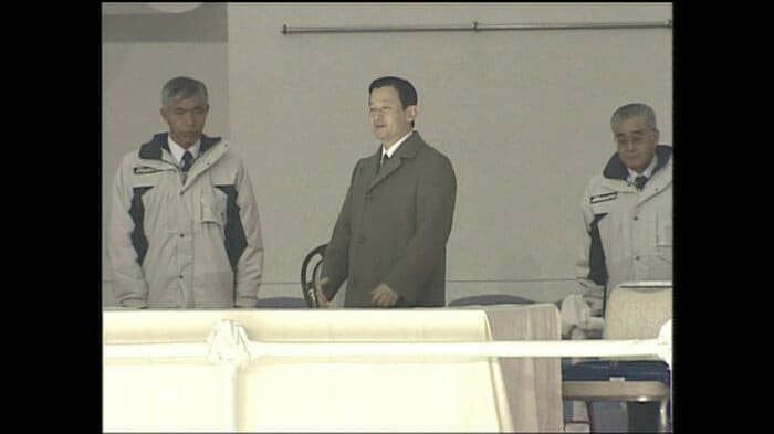 平成18（2006）年1月　国体冬季大会のスケート競技会を観戦される皇太子さま（北海道・苫小牧市）