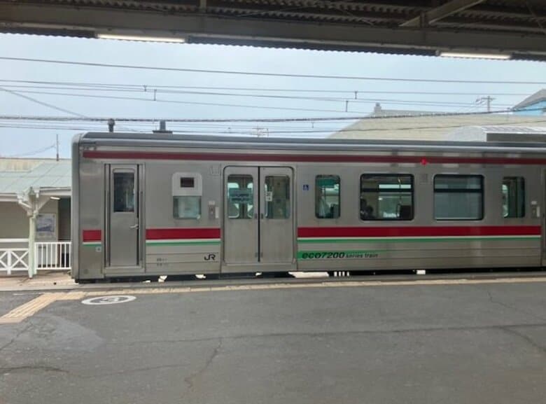 多度津駅のホームで駅利用客のクマ撃退用スプレー噴射　８人程度が目や唇の痛み訴える　列車に遅れ【香川】｜FNNプライムオンライン
