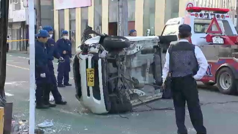 【速報】踏切で一時停止せず別の車を避けようと急ハンドルか　小学生4人はねてけがさせた事故　軽乗用車運転の女など2人を書類送検　福岡・筑紫野市｜FNNプライムオンライン