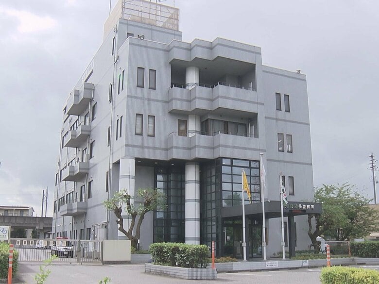 “だまされたふり作戦”で受け子の28歳男を現行犯逮捕 80歳女性から現金300万円を騙し取ろうとした疑い｜FNNプライムオンライン