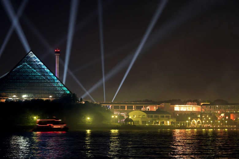 (イメージ)横浜・八景島シーパラダイスのサーチライト