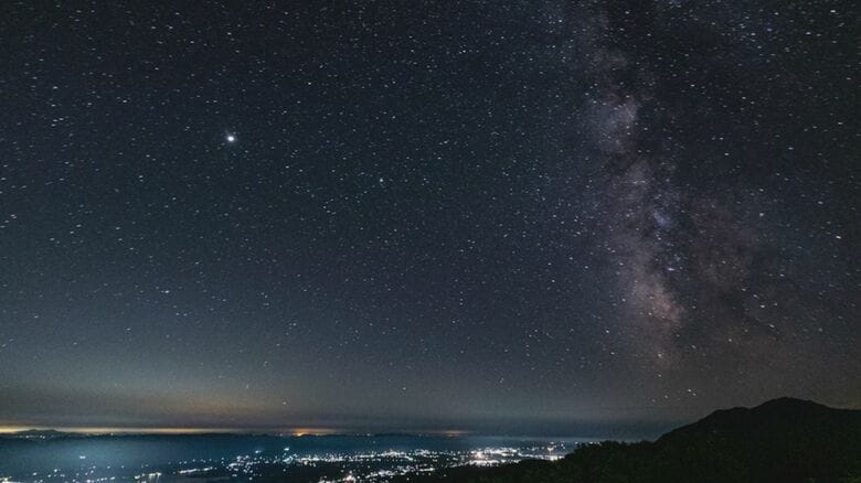 星空観察も