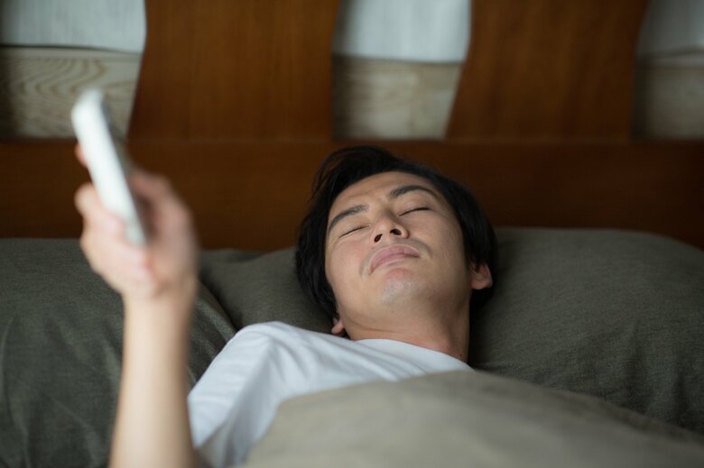 日中に比べ、夜間の熱中症対策はできていない人が多い？（イメージ）