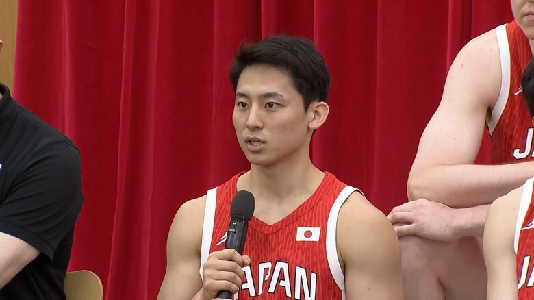 河村勇輝選手（10日、都内会見で）
