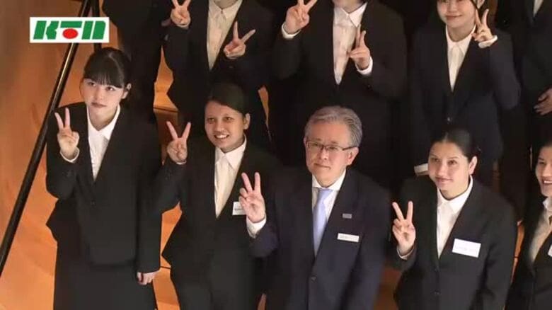 新年度スタートで入社式…ヒルトン長崎は新入社員16人が社会人デビュー　ネパール出身者6人で海外出身者採用は過去最多｜FNNプライムオンライン