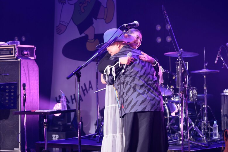 【モリマンフェス】歓喜・笑い・涙…6時間1700人がモリマンを祝福！泉谷しげる、小泉今日子、タカアンドトシ、EXITら豪華ゲストが集結｜FNNプライムオンライン