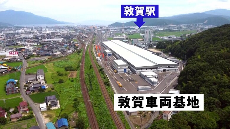 全長500メートルに及ぶ敦賀車両基地