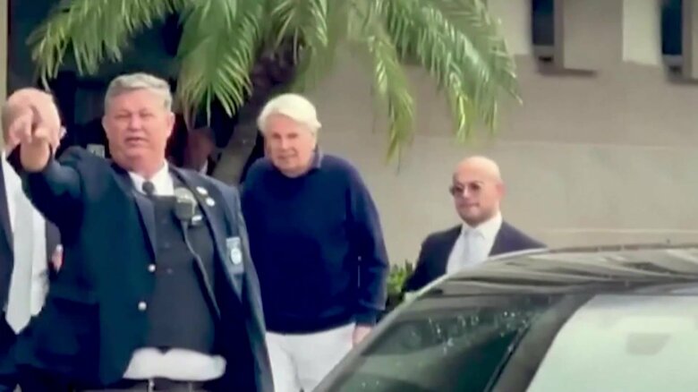 元CEOマイケル・ジェフリーズ被告