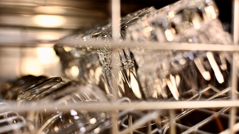 食器洗浄乾燥機での洗浄を想定している（画像はイメージ）