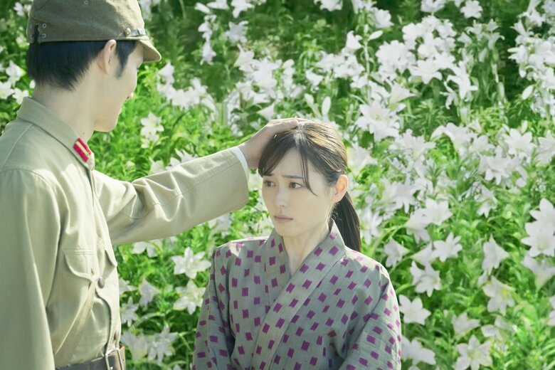 映画「あの花が咲く丘で、君とまた出会えたら。」12月8日(金)大ヒット公開中 配給：松竹
(C)2023「あの花が咲く丘で、君とまた出会えたら。」製作委員会