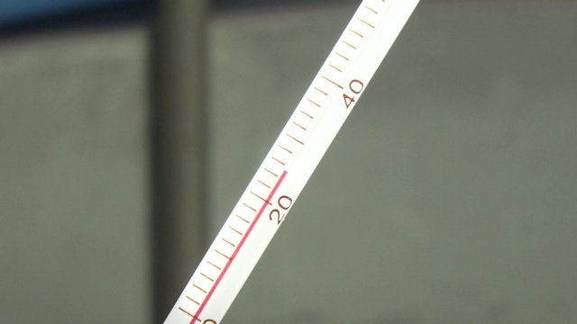 蛇口から出た水道水…約26℃