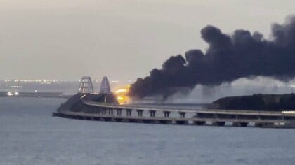 「クリミア橋」爆破認める　ウクライナ情報機関トップ