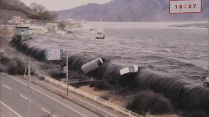 東日本大震災の記憶を風化させない…発生から間もなく１５年　岡山市役所で震災写真パネル展始まる【岡山】