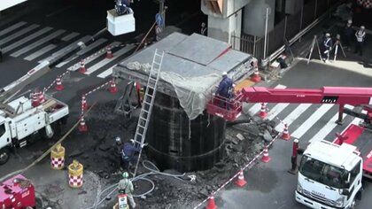 【速報】新御堂筋“パイプ”隆起　2人がケガをしていたことが判明　落ちてきたアスファルトが車の窓ガラスを割るなどの被害も　