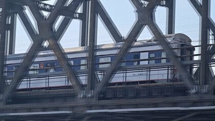 北朝鮮の乗務員「中朝は兄弟」　北京と平壌結ぶ旅客列車運行6年ぶり再開　交流活発化に期待感