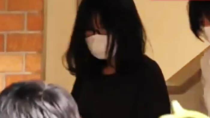 「生活費を稼ぐために外出していた」と供述している坂本愛容疑者