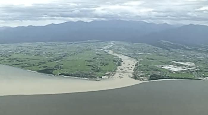 排砂により富山湾入善沖へ流される土砂
