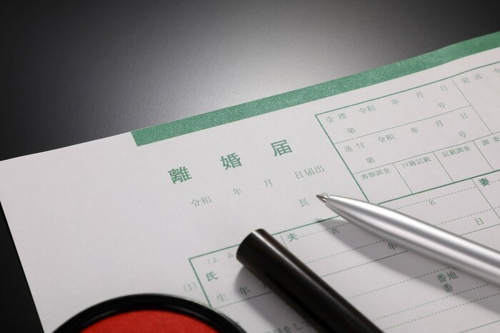 (image)日本は離婚すると「単独親権」の一択しかない