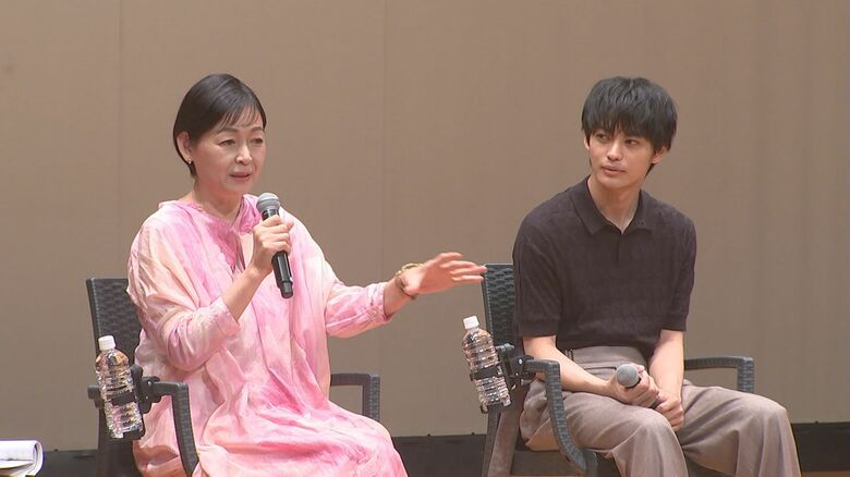 神尾楓珠さんと財前直見さんがトークイベント　時代劇ドラマ「はぐれ鴉」｜FNNプライムオンライン