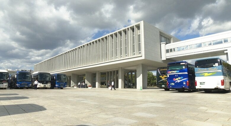 【原爆資料館】お盆期間は混雑緩和のため終日予約制　当日入館できない可能性も…　『早めの予約』を！｜FNNプライムオンライン