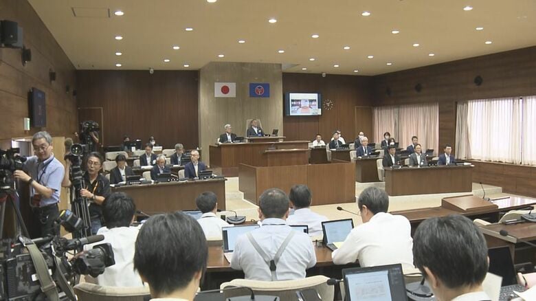 “スマホは1日2時間まで”…条例案の審議が豊明市議会で始まる 市には賛否の意見が約90件 多くが市外から｜FNNプライムオンライン