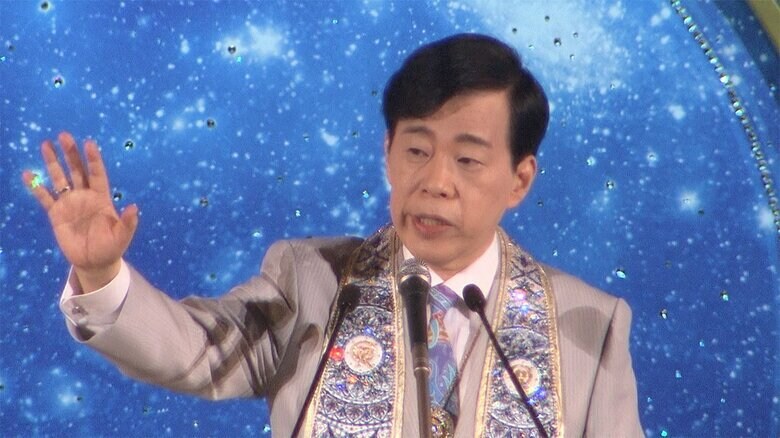 東京ドームで講演する大川隆法氏（2017年8月）