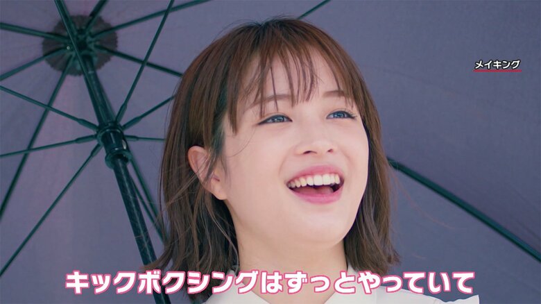 撮影中も笑顔が絶えない