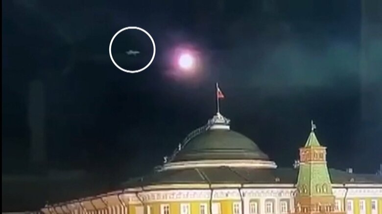 ドローンとみられる物体が建物に接近