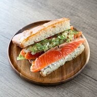 料理人が手がける“究極のフォカッチャサンド”が吹上に誕生…厳選素材とクラフトビールが織りなすビストロ