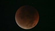 3年ぶりに都心でも「皆既月食」　東京・港区では8日午前3時頃に月が赤銅色に　関東など太平洋側の広い範囲で観測