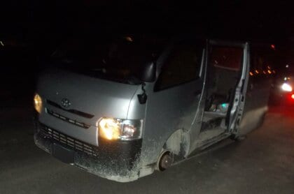 【走行中にタイヤ外れる】1か月前に車検終えたばかりなのに…左前輪ナット”全てなし”―ケガ人なし〈北海道岩内町〉